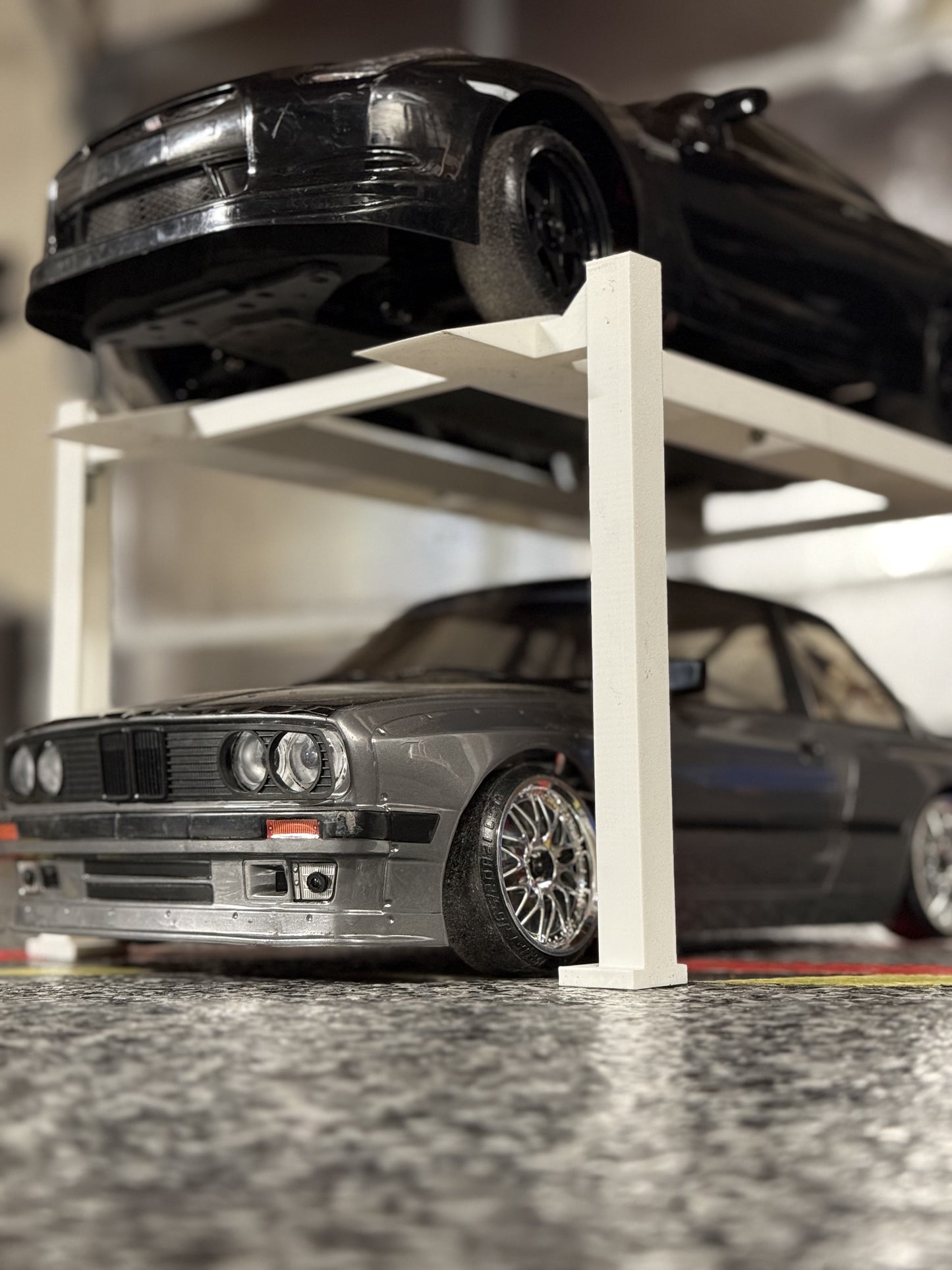 1/10 Scale 4 post lift