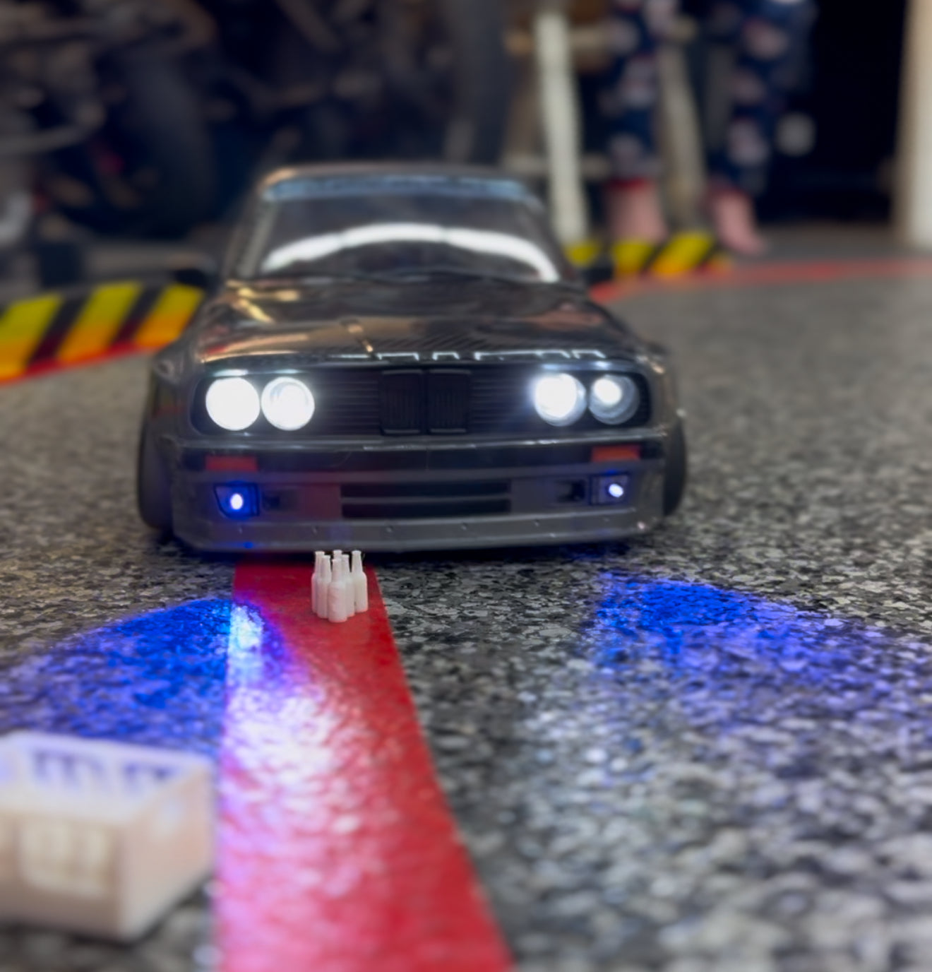 Clipping point accessories for 1/24 1/10 scale drift car punching bag and 24pck bottles